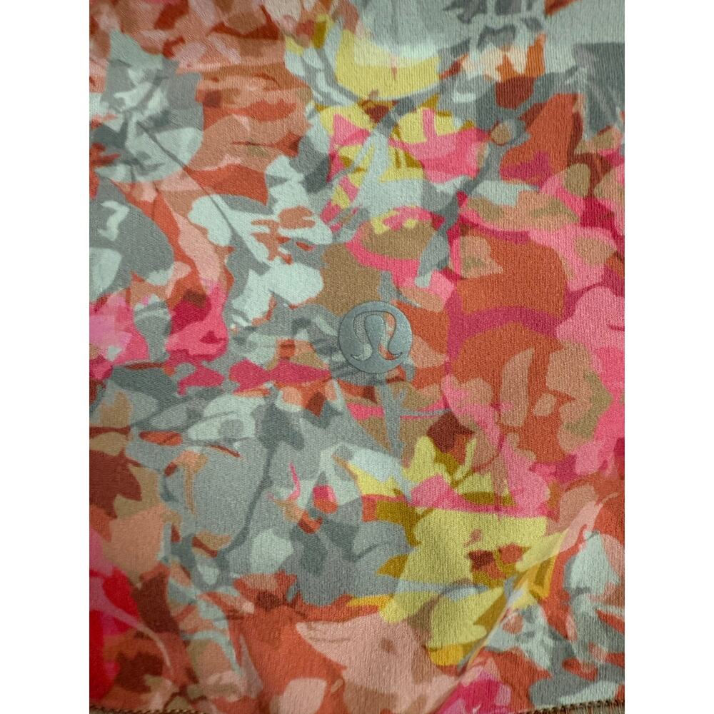 Lululemon Align Pant 25"
Inflorescence Multi 2 - Picture 5 of 7